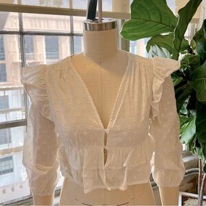 Few Moda Kourt White Ruffled Women's Top